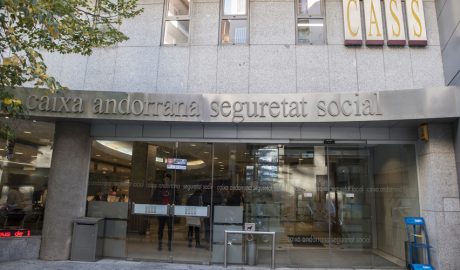 Façana de l'edifici de la CASS