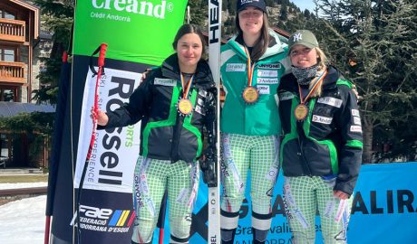 El podi NC femení, amb Íria Medina, Carlota Comellas i Isabella Pérez