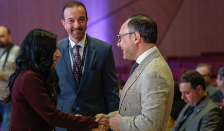 La secretària general d'ONU Turisme, el ministre de Turisme i el cap de Govern durant el congrés