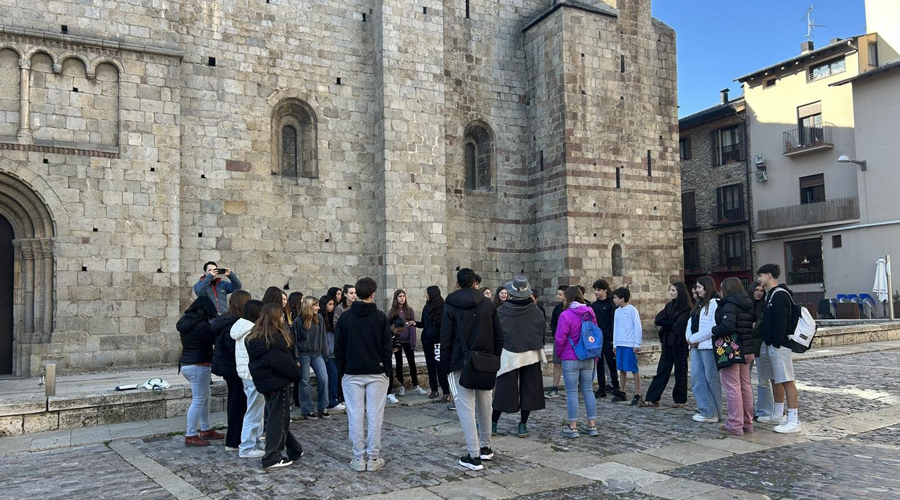 Participació d'alumnes de secundària de la Seu a la gimcana organitzada per l'EOI en la Setmana de la Francofonia (RàdioSeu)