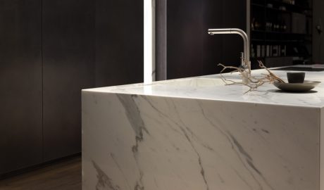 La pica d'una cuina en marbre
