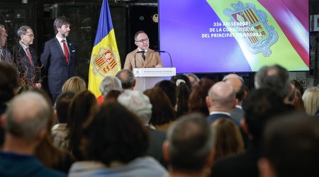 El cap de Govern intervenint durant l'acte de reconeixement a la societat civil