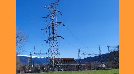 Subestació elèctrica d'Adrall