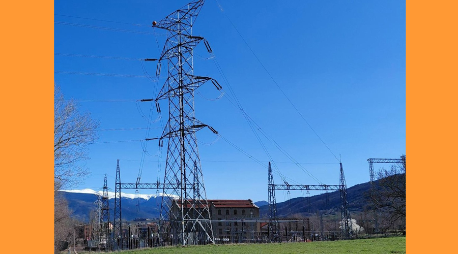 Subestació elèctrica d'Adrall