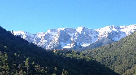 Arsèguel, amb el Cadí al fons