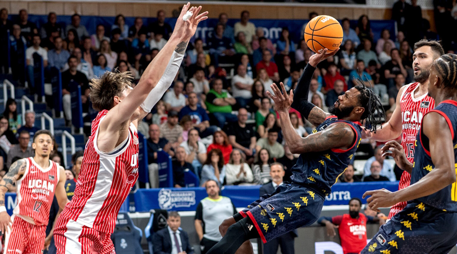 Imatge del partit que ha enfrontat el conjunt del Principat a l'UCAM Múrcia