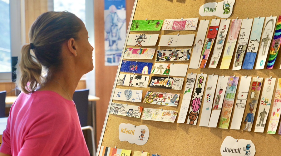 Exposició de punts de llibre al Pas de la Casa