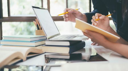 Dos estudiants