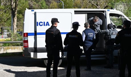 Moment en què es fa efectiva l'extradició del detingut