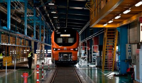 Un nou tren de Rodalies a la fàbrica d'Alstom de Santa Perpètua de Mogoda