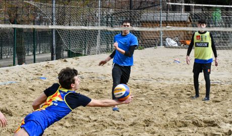 Els jugadors de vòlei platja també s'han concentrat aquests dies