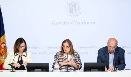 Ester Cervós, Trini Marín i Joan Carles Villaverde
