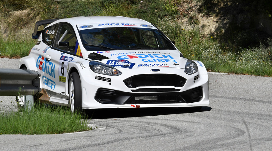 Gerard de la Casa pilotant el seu vehicle
