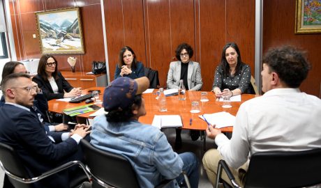 Trobada del Govern amb les associacions de residents peruans, argentins i colombians