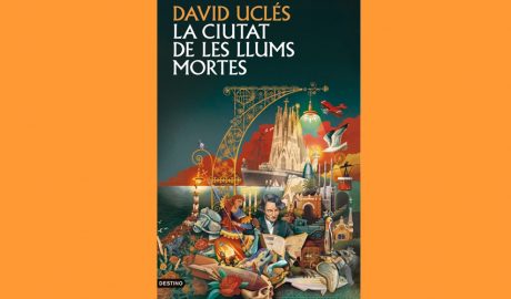 Coberta del llibre "La ciutat de les llums mortes", de David Uclés