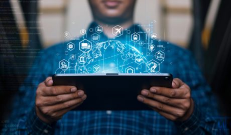La tecnologia ja decideix i deixa de ser una simple assistent