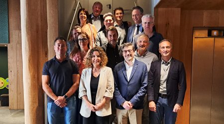 Membres de la junta de l’Skål Club d’Andorra amb Cristel Molné (segona per l'esquerra)