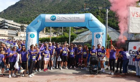 La marxa ha aplegat unes 400 persones