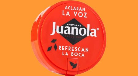 Una capsa de pastilles Juanola